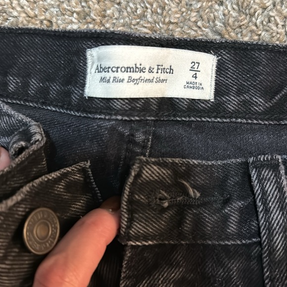 Abercrombie shorts - Picture 2 of 2